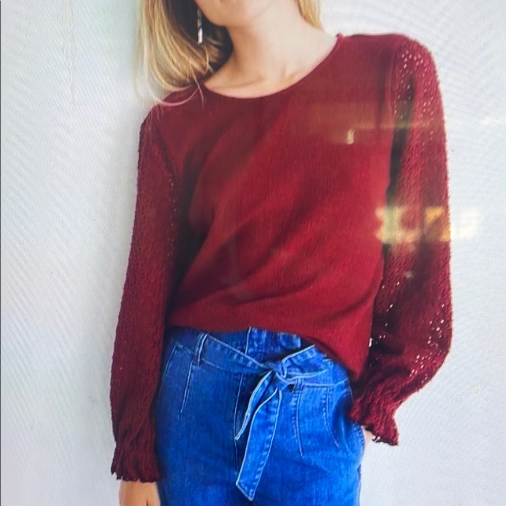 Women's Burgundy Knit Top